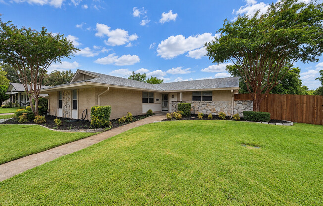 1409 SHERRYE DR