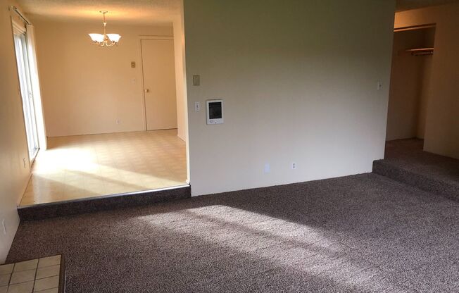 NW Eugene home in cul-de-sac with large yard!