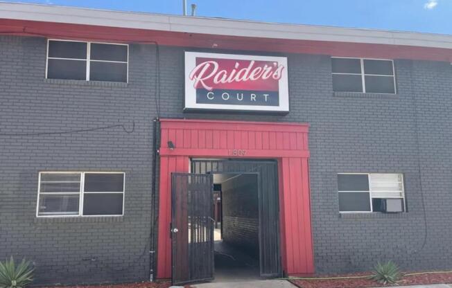 1 bed, 1 bath, $650