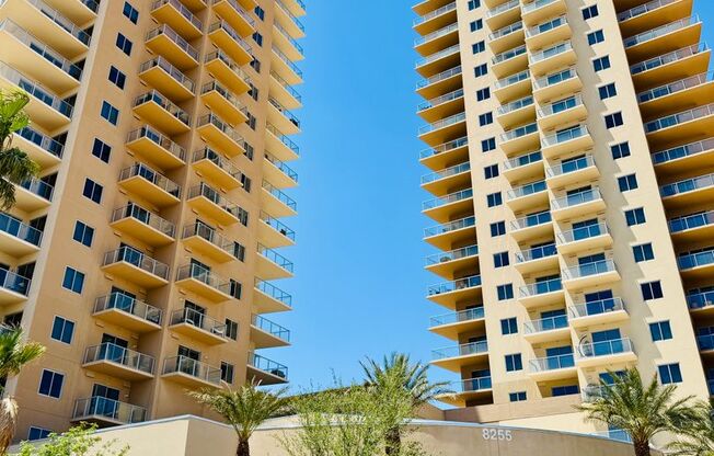 Modern High-Rise Condo with Stunning City and Mountain Views-Near LV Strip, Allegiant Stadium, Town Square and the airport!