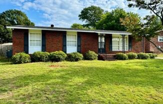 2 or 3 bedroom with 2 Full Baths in North Columbus