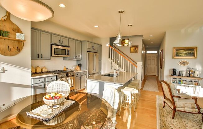 Gorgeous- Fully Furnished Home in Holmes Harbor, Pet Friendly and Landscape Included!