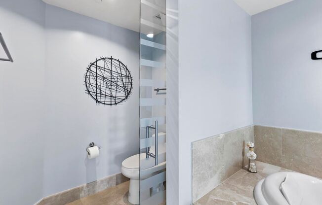 2 beds, 2 baths, $2,695, Unit #104