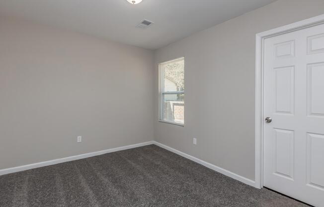 3 beds, 1 bath, $1,595