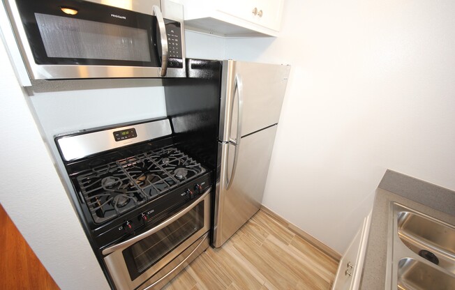 Studio, 1 bath, $1,995, Unit 112