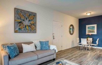 1 Bedroom Living/Dining Room