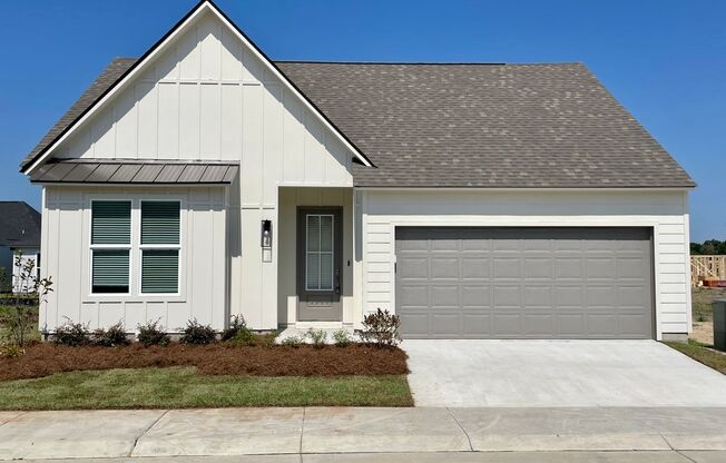 Must see home in  River Hills Farm!