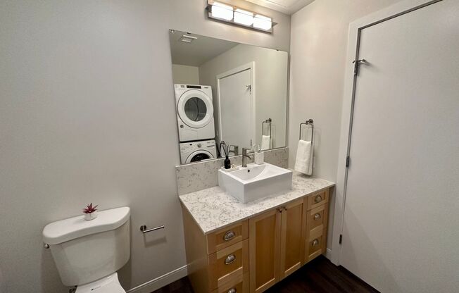 Studio, 1 bath, 412 sqft, $1,549, Unit Unit 401