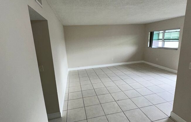 2 beds, 1.5 baths, $1,895, Unit 207