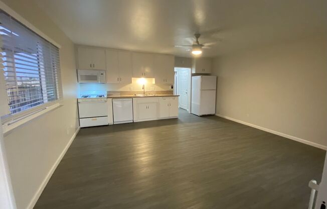 1 bed, 1 bath, 640 sqft, $2,395, Unit 18