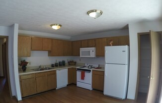 2 beds, 1 bath, 1,050 sqft, $1,095