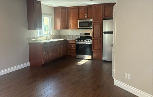 2 beds, 1.5 baths, 840 sqft, $2,650, Unit 105