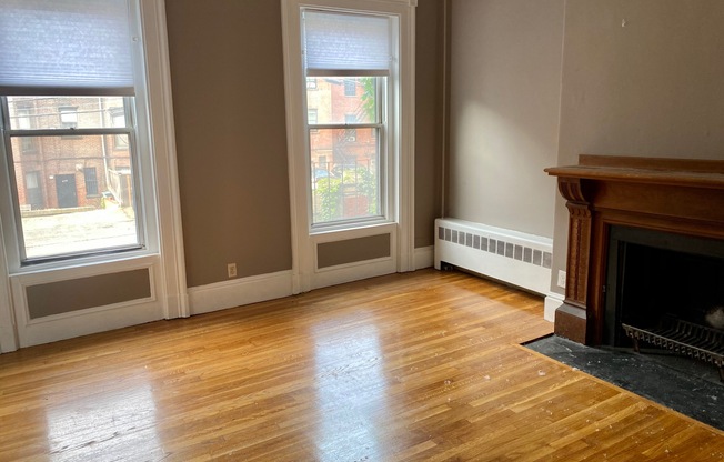 387 Marlborough St 8