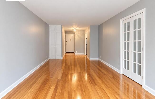 1 bed, 1 bath, $4,500, Unit 7J