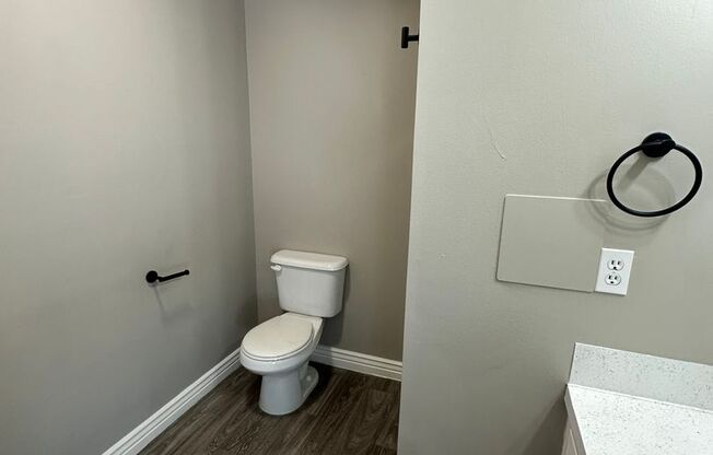 2 beds, 2 baths, 1,112 sqft, $1,265, Unit Unit 26
