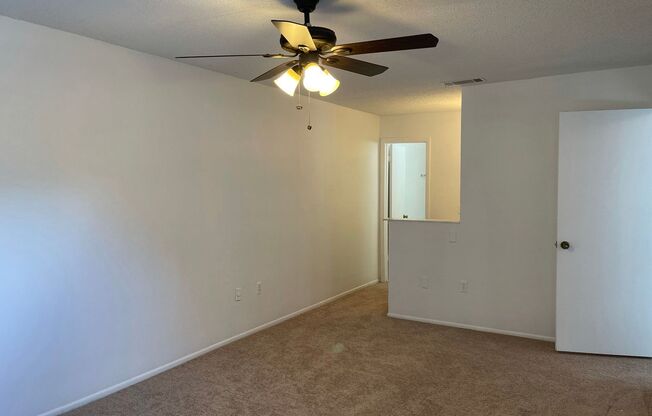 Charming 3 Bedroom/ 2.5 Bath Town Home for Rent in Winter Springs!