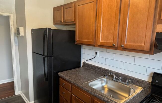 1 bed, 1 bath, $1,222, Unit 303