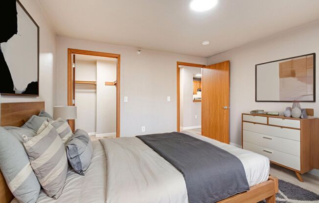 1 bed, 1 bath, 800 sqft, $1,099, Unit D5