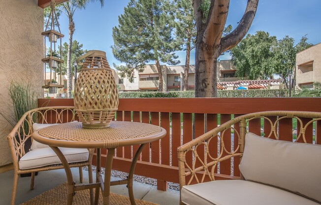 2 beds, 2 baths, 900 sqft, $1,305, Unit 253