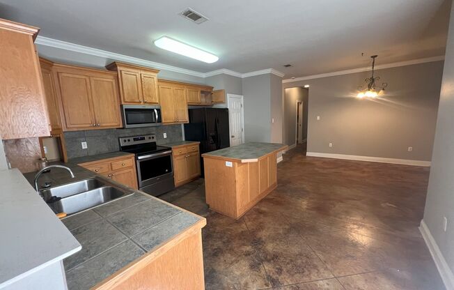 Prairieville School District! Trendy, 2 bedroom, 2 bath townhouse loaded with amenities