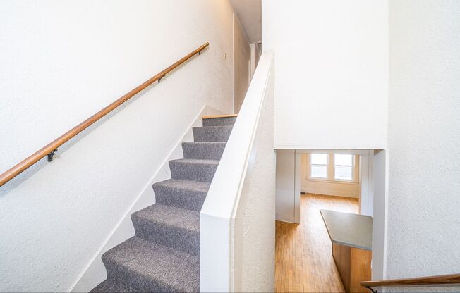 2 beds, 1.5 baths, 1,050 sqft, $1,399, Unit 1226