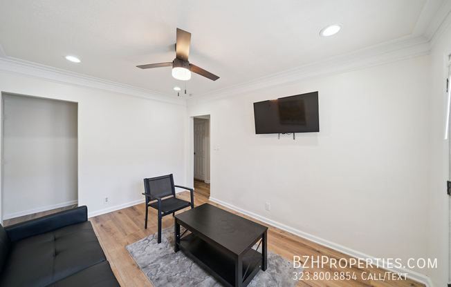 1163 W 38th St