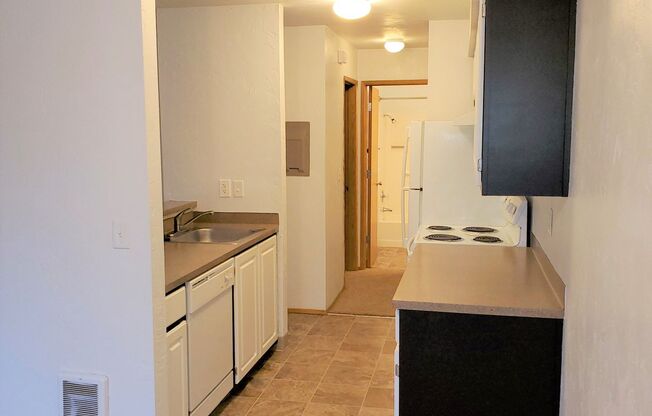 One Bedroom, One Bath - Special $1275.00 and Second Month Free!