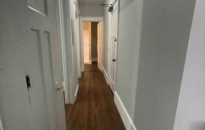 3 beds, 1 bath, 764 sqft, $1,795, Unit 6