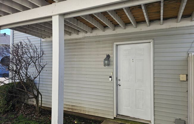 2 bd 1 ba townhome Crest Hill totally redone!