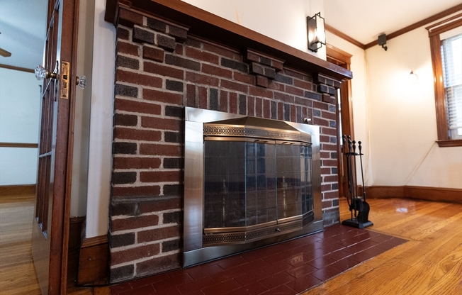 3 beds, 1 bath, 1,182 sqft, $2,800, Unit 1