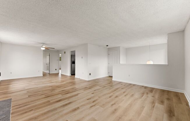 Charming 4 Bedroom 2 Bath single family house in Columbia City