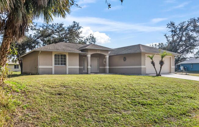 $1,895/month ** Furnished * Annual / Short Term * 3 bed / 2 Bath * Single Family * North Port