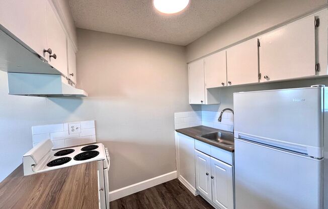 Studio, 1 bath, 500 sqft, $1,299, Unit 53