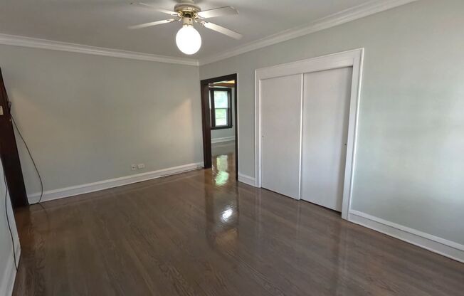 5548-5550 Farragut