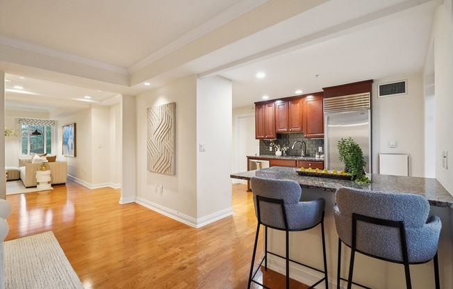 4 beds, 4 baths, 2,463 sqft, $12,000, Unit B811