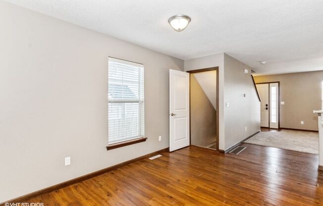 2 beds, 2 baths, $1,395, Unit 1338