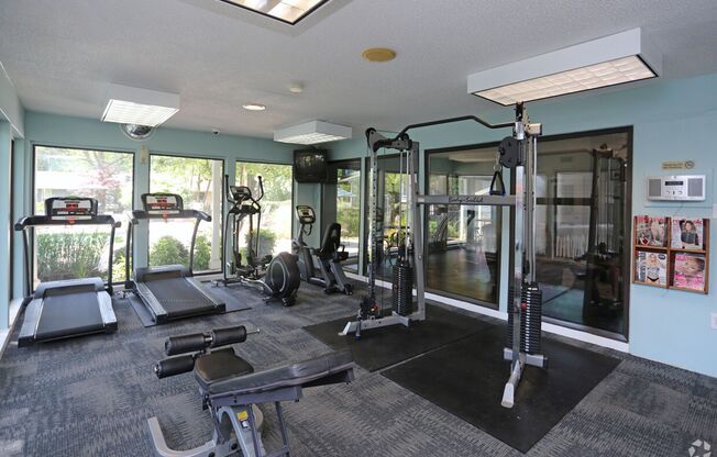 2 beds, 2 baths, $1,049, Unit 1812