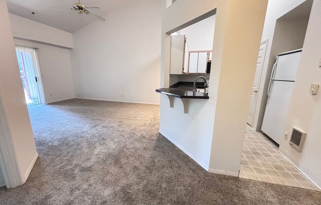 2 Bedroom Hillsdale Commons Apartment! Garbage included!