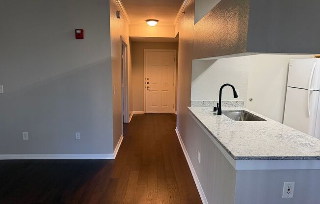 1 bed, 1 bath, $2,100, Unit # 722