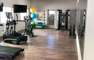 2 beds, 2 baths, 1,100 sqft, $1,895, Unit 135