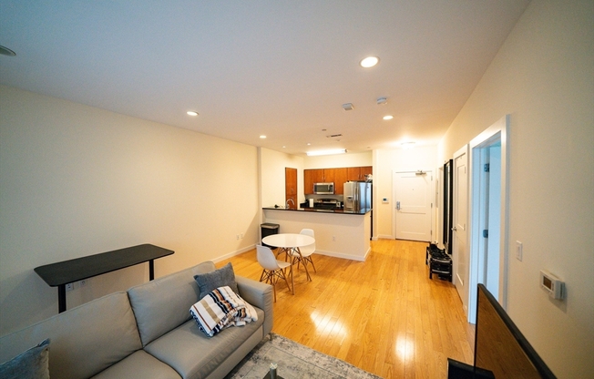 1 bed, 1 bath, 742 sqft, $3,300, Unit 204