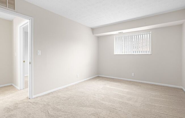 2 beds, 1 bath, 800 sqft, $1,100, Unit 379-206