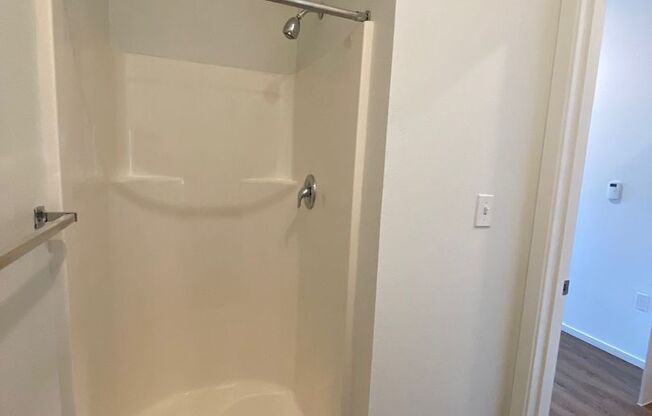 Studio, 1 bath, 180 sqft, $1,245, Unit 3411