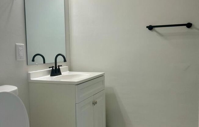 ONE MONTH FREE - Modern 1 BED Living in Guttenberg's Finest! (NO BROKER FEE!)