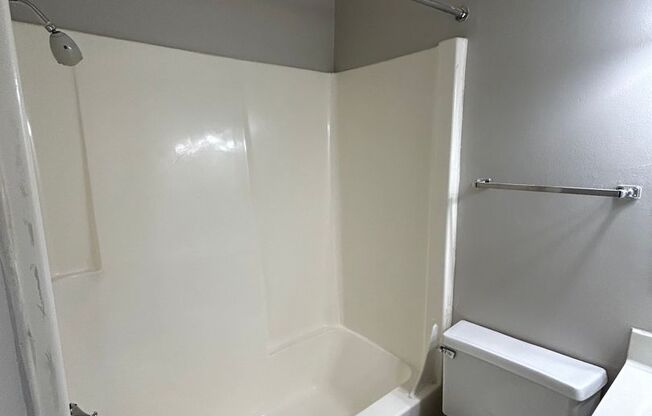 2 beds, 2.5 baths, 1,339 sqft, $1,149, Unit 613