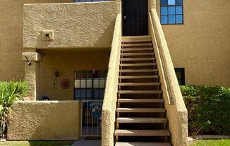 **COZY 2 BEDROOM/1 BATHROOM/GARAGE CONDO IN CHANDLER - (ALMA SCHOOL & ELLIOT)**