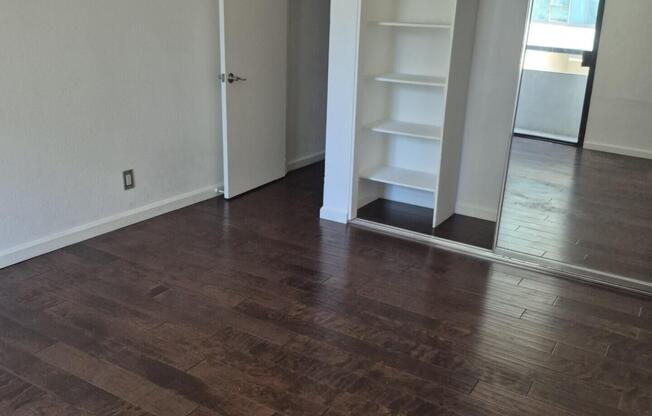 2 beds, 2 baths, 1,264 sqft, $3,100, Unit 207