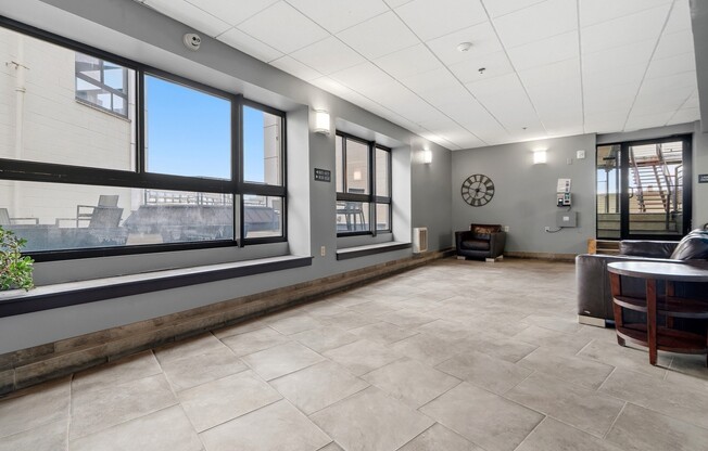 2 beds, 1.5 baths, 647 sqft, $3,600, Unit 6-16