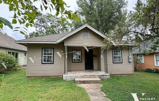 Cozy Bungalow-Style Three-Bedroom, One-Bathroom Rental Home in West Central