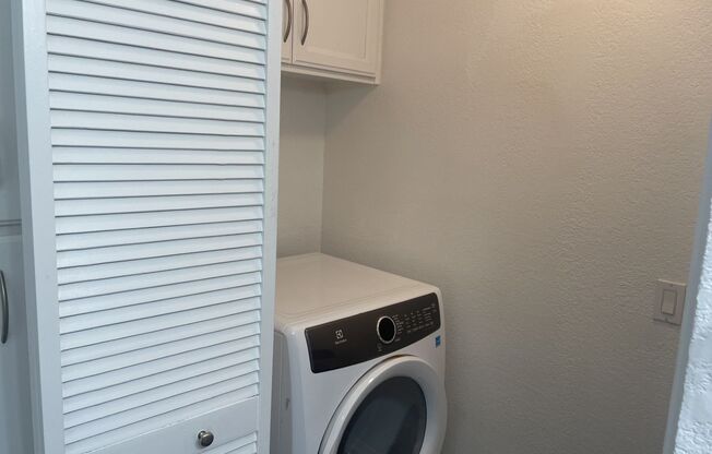 1 bed, 1 bath, 694 sqft, $2,375, Unit 709